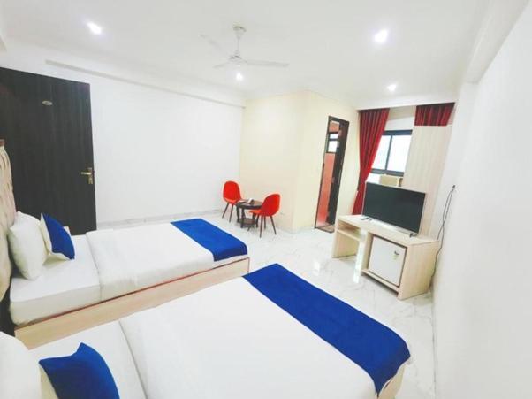 Hotel Almora Sky Near By Delhi International Airport With - Free Airport Pickup And Drop New Delhi Exterior photo