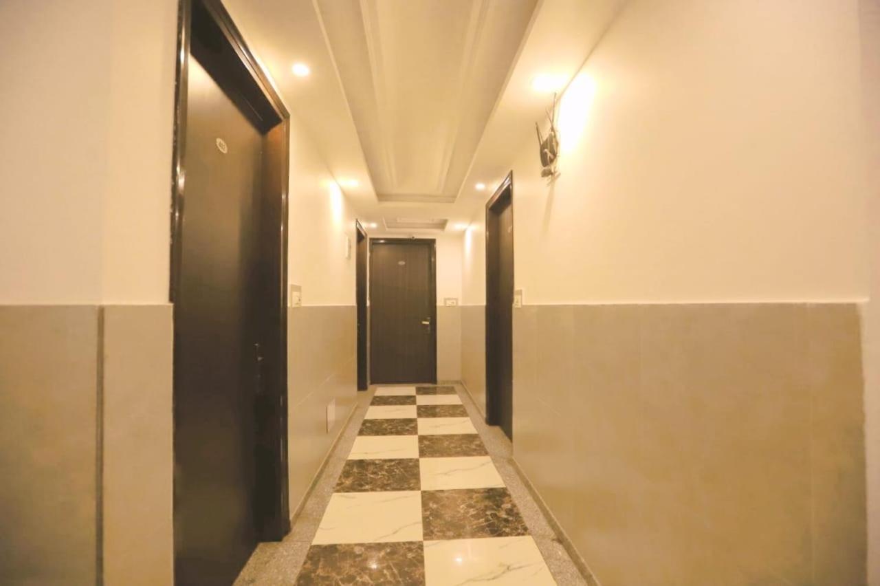 Hotel Almora Sky Near By Delhi International Airport With - Free Airport Pickup And Drop New Delhi Exterior photo