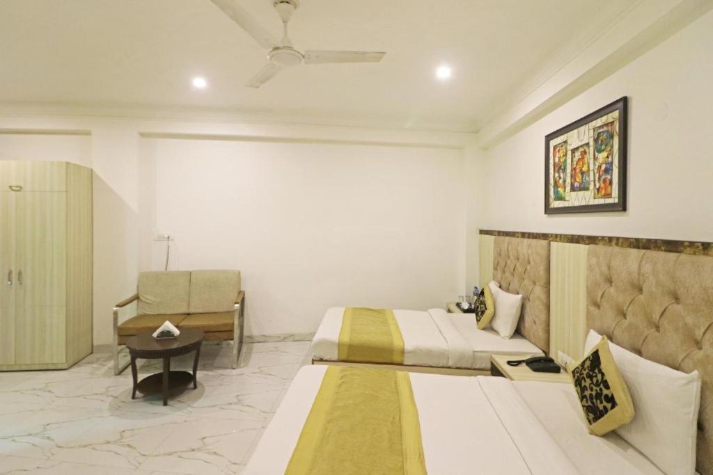 Hotel Almora Sky Near By Delhi International Airport With - Free Airport Pickup And Drop New Delhi Exterior photo