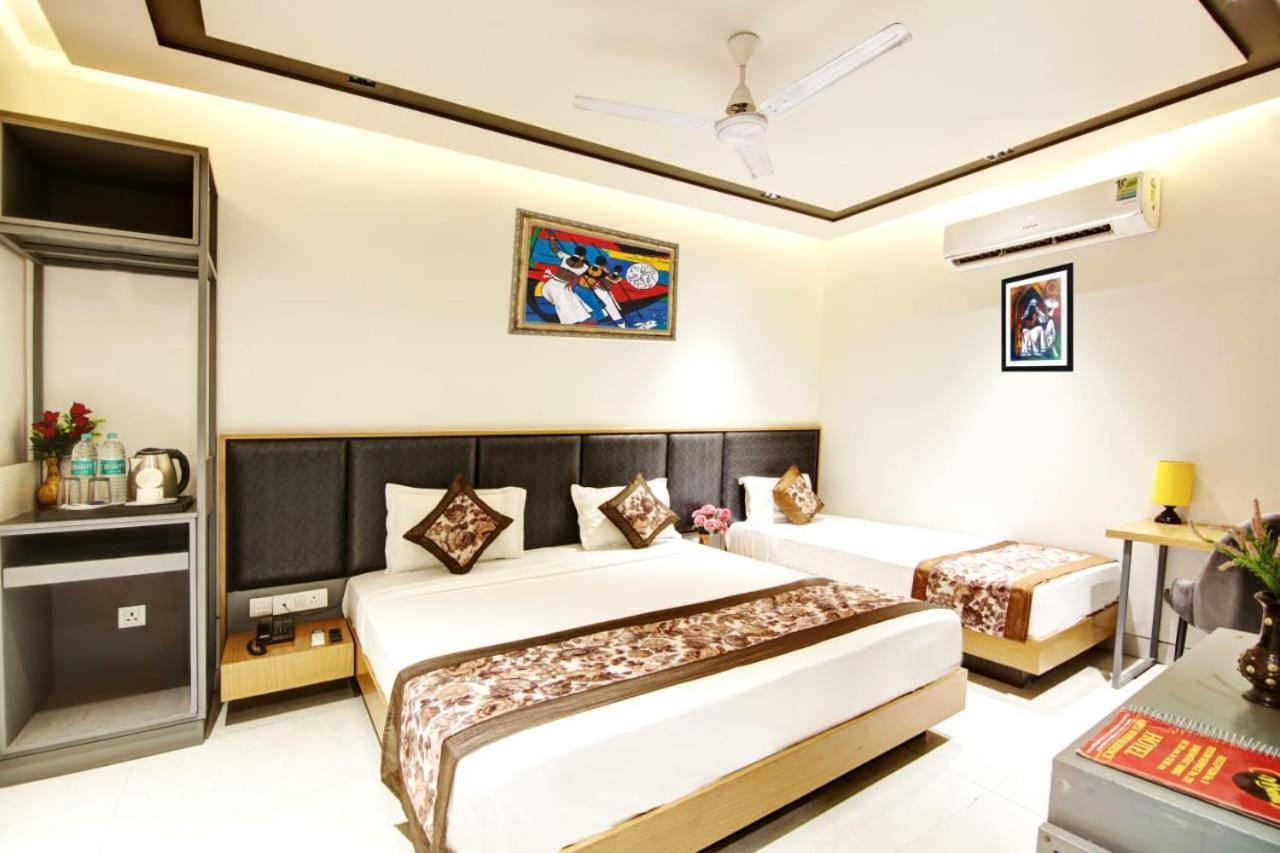 Hotel Almora Sky Near By Delhi International Airport With - Free Airport Pickup And Drop New Delhi Exterior photo