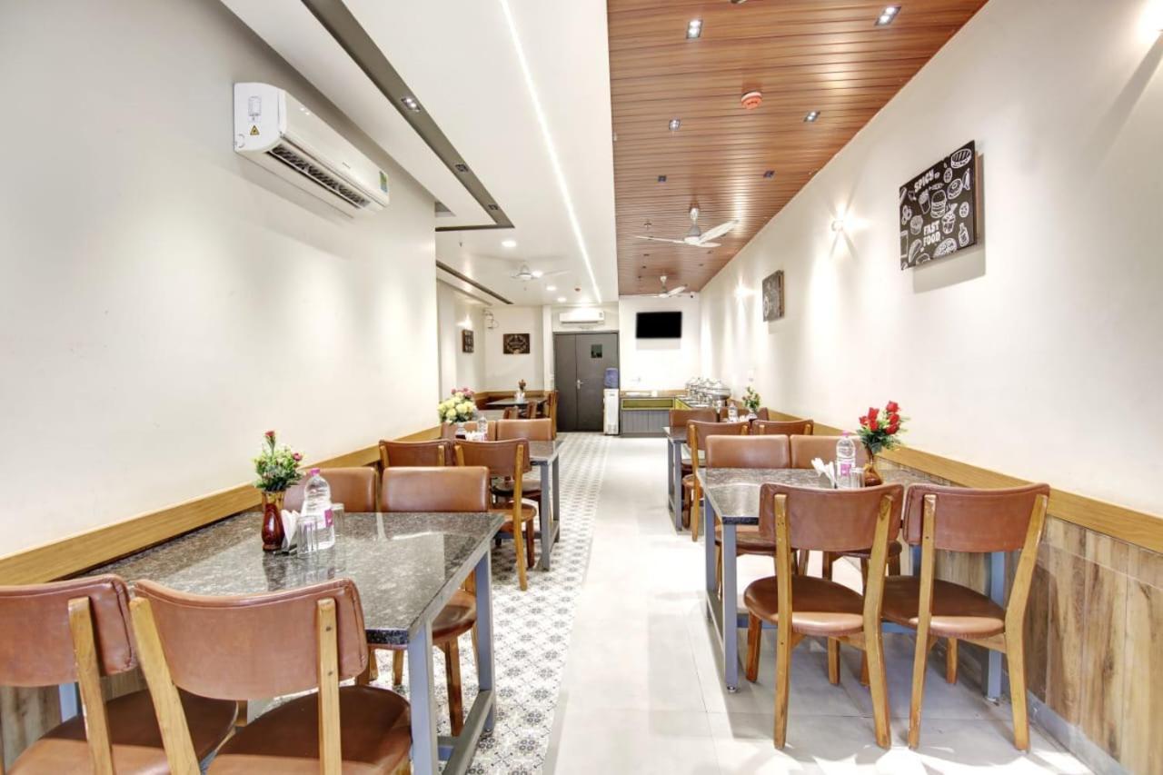 Hotel Almora Sky Near By Delhi International Airport With - Free Airport Pickup And Drop New Delhi Exterior photo