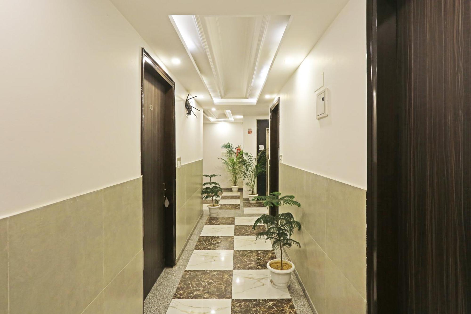 Hotel Almora Sky Near By Delhi International Airport With - Free Airport Pickup And Drop New Delhi Exterior photo