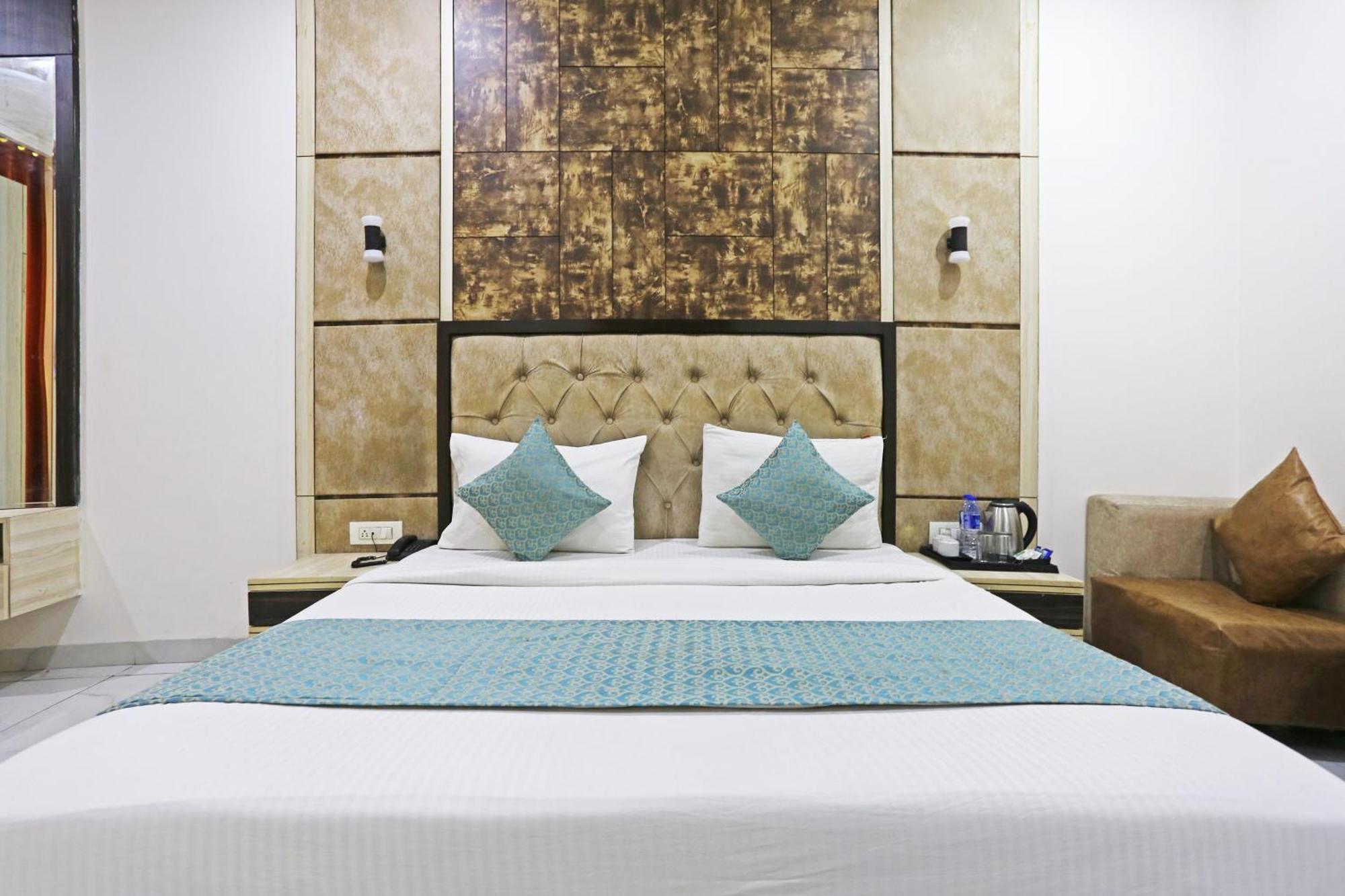 Hotel Almora Sky Near By Delhi International Airport With - Free Airport Pickup And Drop New Delhi Exterior photo