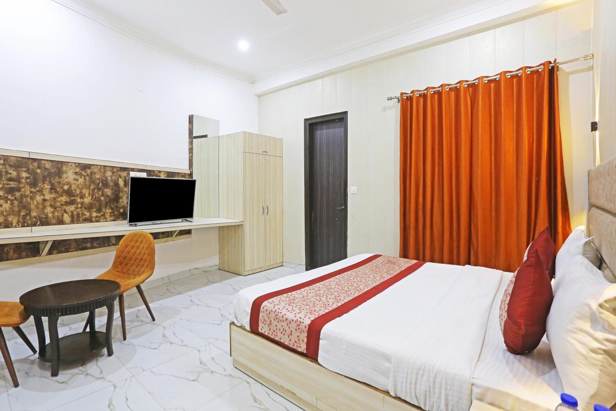 Hotel Almora Sky Near By Delhi International Airport With - Free Airport Pickup And Drop New Delhi Exterior photo