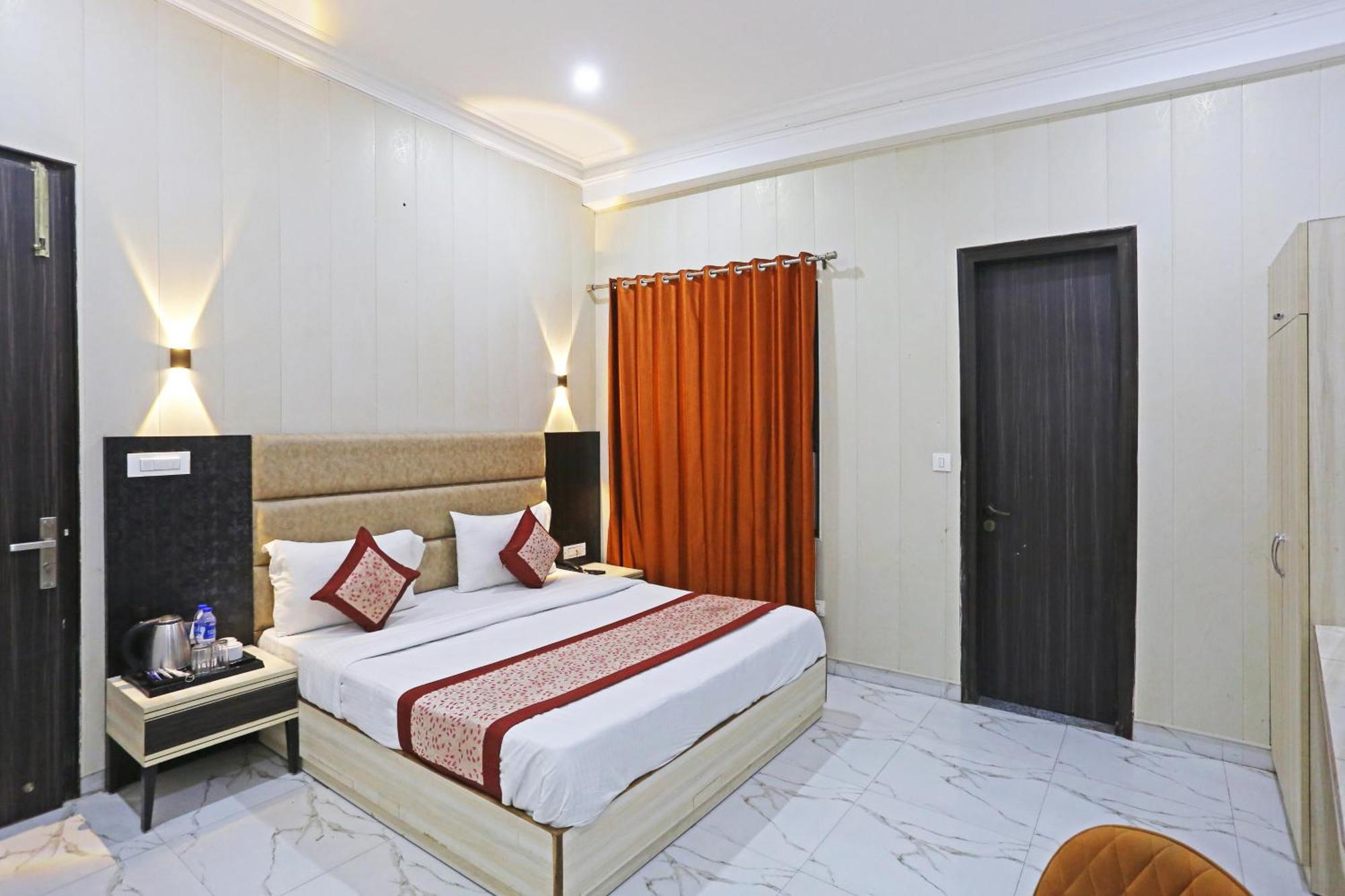 Hotel Almora Sky Near By Delhi International Airport With - Free Airport Pickup And Drop New Delhi Exterior photo