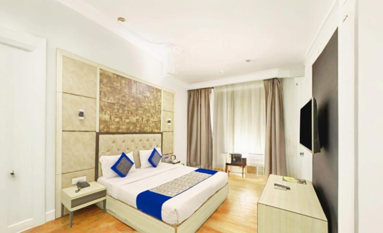 Hotel Almora Sky Near By Delhi International Airport With - Free Airport Pickup And Drop New Delhi Exterior photo